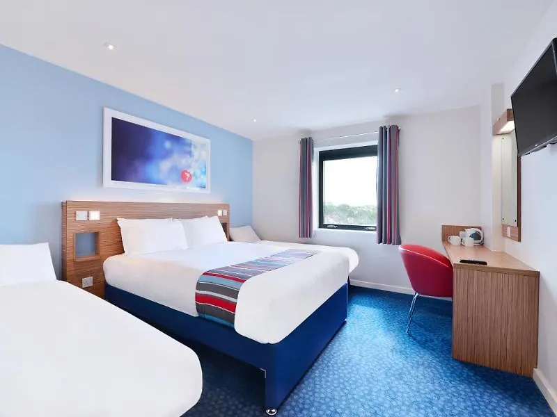Travelodge Harrogate West Park 3*,